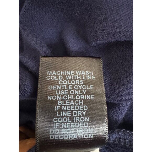 2/$30 Torrid Women Plus Size 3 Navy Blue T-Shirt - Picture 11 of 14